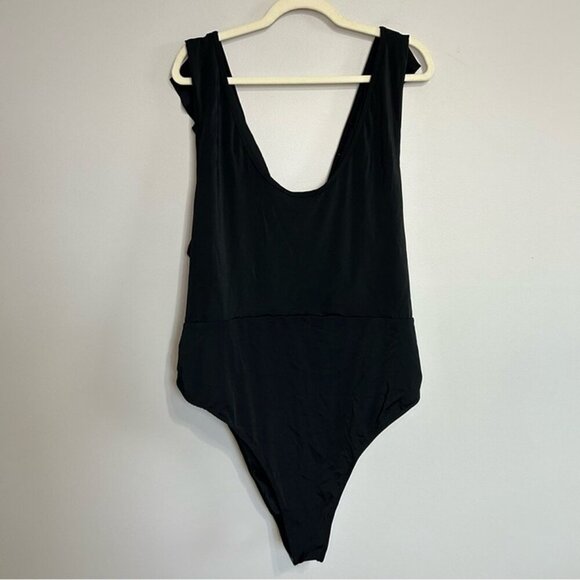 NWT PrettyLittleThing Plus Black Frill Edge Ring Detail Black Swimsuit Size 24 - Picture 8 of 9